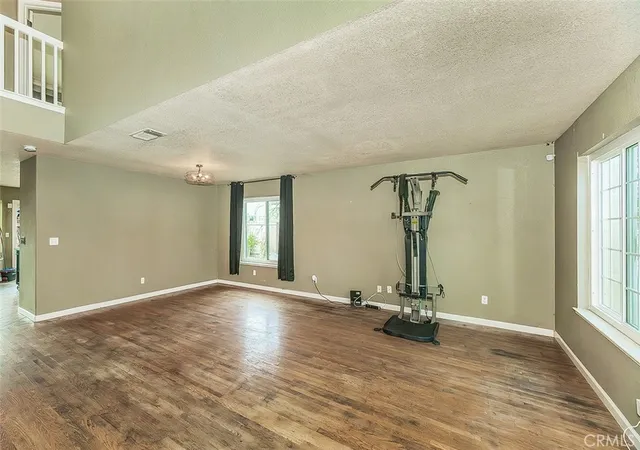 3rd image of 671 Cambria Ln, Lemoore, CA 93245 | MLS# FR26017011