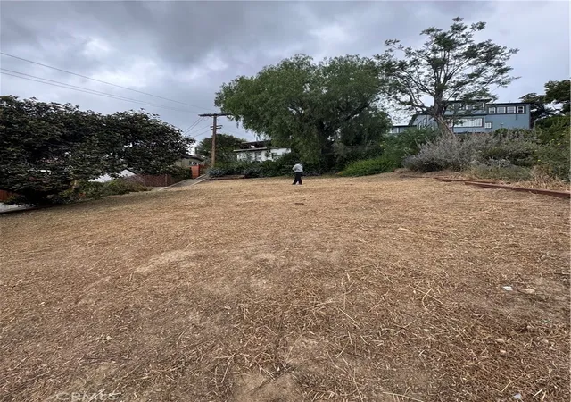 Photo 2 of Land for sale at 2106 Roselin, Los Angeles, CA 90039 | MLS# OC26017358 | Listing updated on 2026-01-24