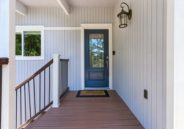Photo 3 of Single family home for sale at 18 Conrad Ct, Oakland, CA 94611 | MLS# 41121957 | Listing updated on 2026-09-07