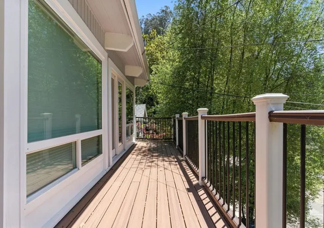 Photo 4 of Single family home for sale at 18 Conrad Ct, Oakland, CA 94611 | MLS# 41121957 | Listing updated on 2026-09-07