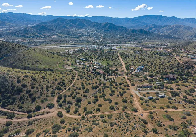 1st image of 0 Vac/1/2 Mi N Sierra Hwy/i Mi E S, Acton, CA 93510 | MLS# SR26017426