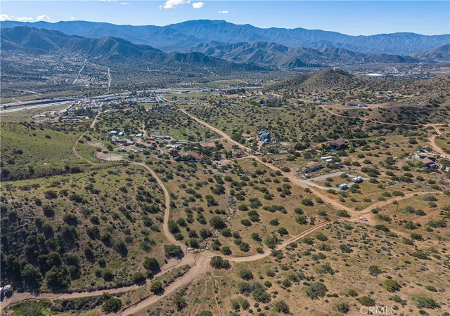 Photo 3 of Land for sale at 0 Vac/1/2 Mi N Sierra Hwy/i E S, Acton, CA 93510 | MLS# SR26017426 | Listing updated on 2026-05-29