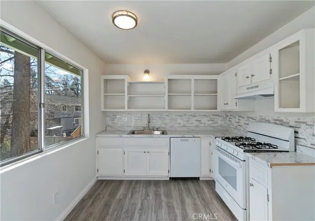 4th image of 32142 Hunsaker, Running Springs, CA 92382 | MLS# IG26016795