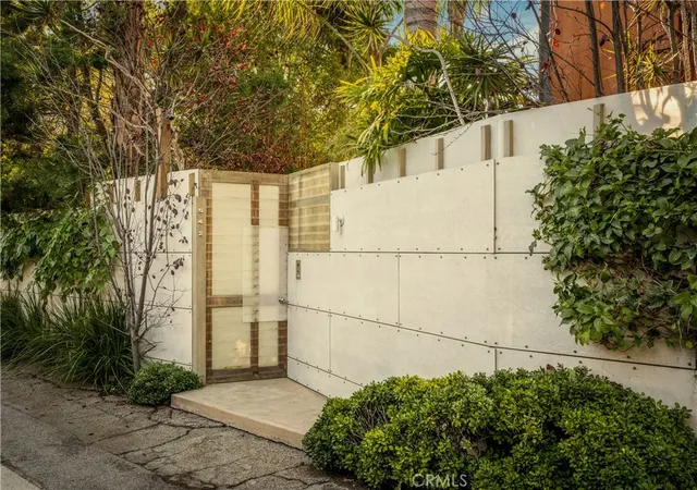 5th image of 542 Altair Pl, Venice, CA 90291 | MLS# SB26013568