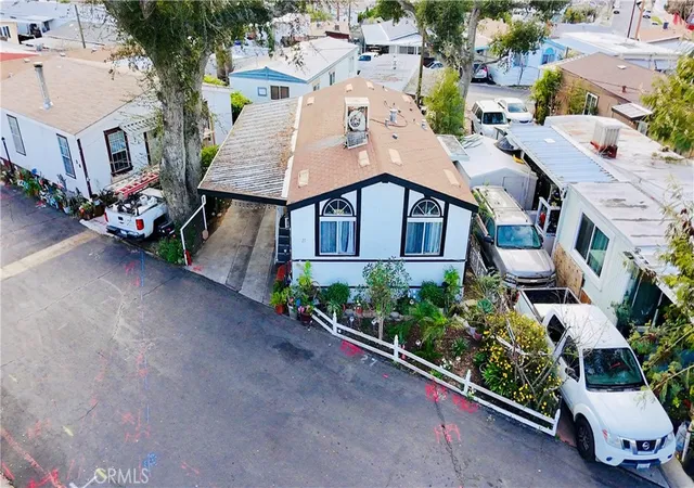2nd image of 18540 Soledad Canyon Rd #27, Canyon Country, CA 91351 | MLS# SR26018048