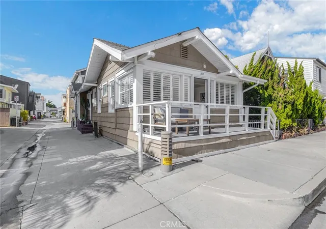 Homes for sale in Newport Beach, CA | 307 Fernando, Newport Beach, CA 92661 | MLS# OC26016480