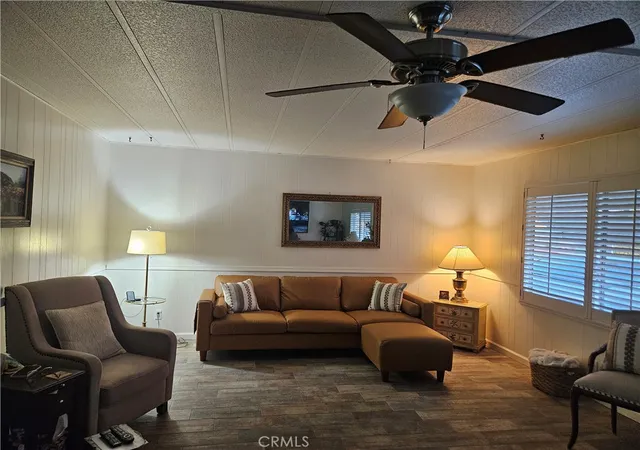 Photo 3 of Manufactured home for sale at 1025 S Lyon, Hemet, CA 92543 | MLS# SW26018120 | Listing updated on 2026-10-03