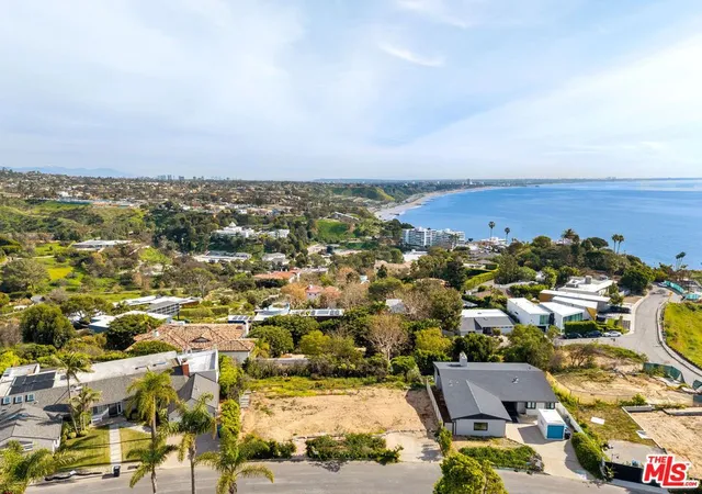 Photo 1 of Land for sale at 224 Quadro Vecchio Dr, Pacific Palisades, CA 90272 | MLS# 26641389 | Listing updated on 2026-09-03