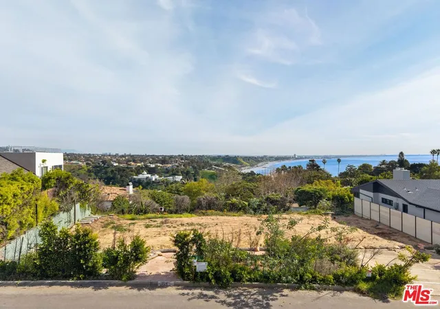 Photo 2 of Land for sale at 224 Quadro Vecchio Dr, Pacific Palisades, CA 90272 | MLS# 26641389 | Listing updated on 2026-09-03