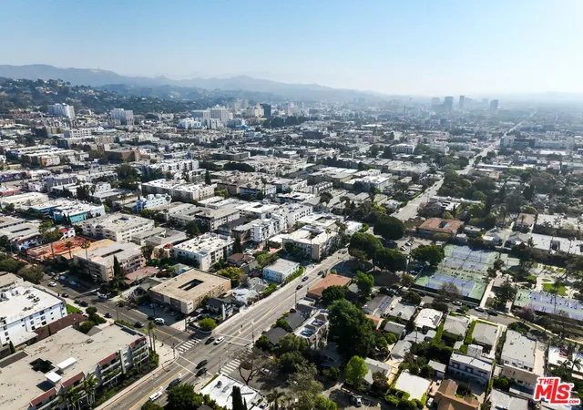 17th image of 7401 Fountain Ave, Los Angeles, CA 90046 | MLS# 26642937