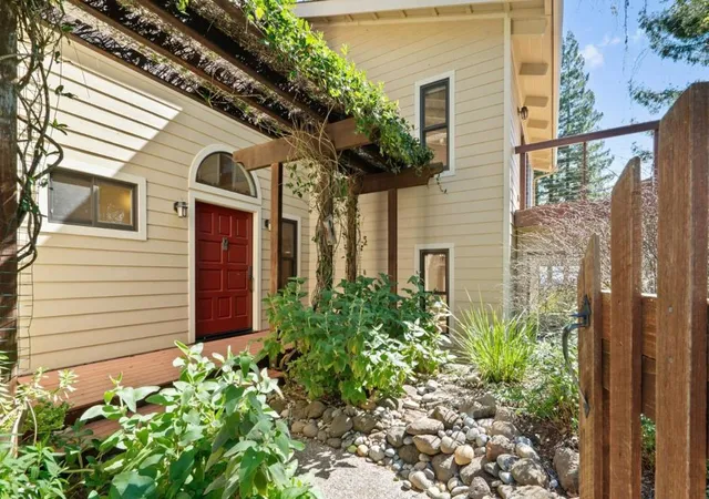 Photo 3 of Sale Pending at 480 Quail Ridge Rd, Scotts Valley, CA 95066 | MLS# ML82032505 | Listing updated on 2026-10-12