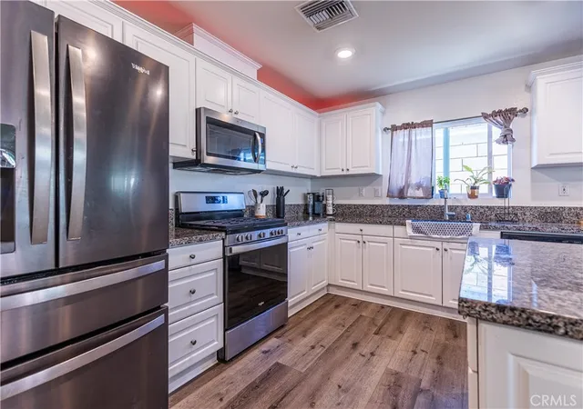 Photo 1 of Single family home for sale at 16664 Hawks Hl, Victorville, CA 92395 | MLS# IG26018289 | Listing updated on 2026-09-30