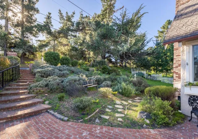 2nd image of 2962 Club Rd, Pebble Beach, CA 93953 | MLS# ML82032542