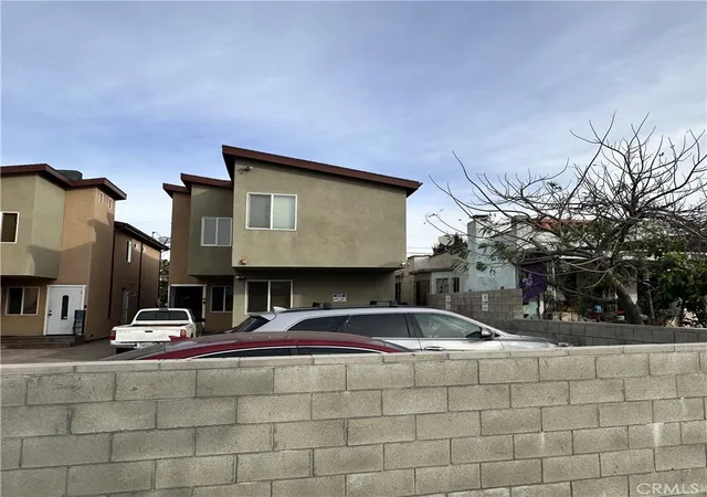 Homes for sale in Los Angeles, CA | 1737 W 37th St, Los Angeles, CA 90018 | MLS# DW26018523