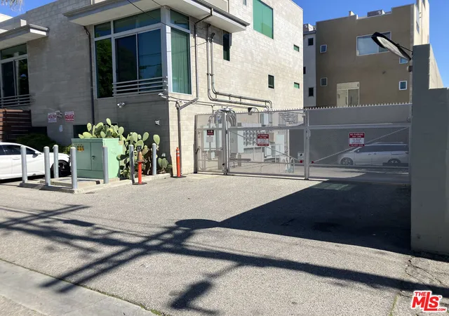 47th image of 717 N Highland Ave #9, Los Angeles, CA 90038 | MLS# 26643315