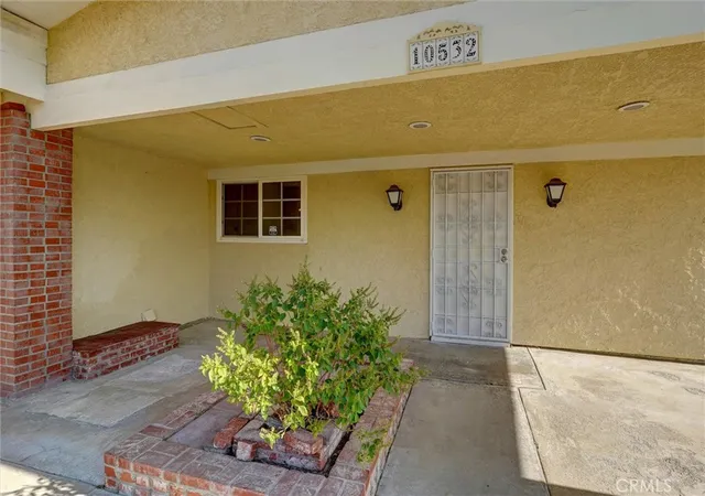 Homes for sale in Chatsworth, CA | 10532 Eton, Chatsworth, CA 91311 | MLS# SR25279063