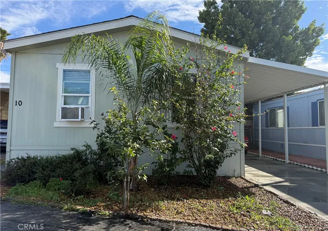 Photo 3 of Manufactured home for sale at 12700 Elliott Ave #10, El Monte, CA 91732 | MLS# DW26018961 | Listing updated on 2026-09-18