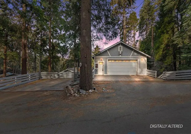 Photo 1 of Sale Pending at 810 Oakmont Ln, Skyforest, CA 92385 | MLS# 219142157DA | Listing updated on 2026-04-08