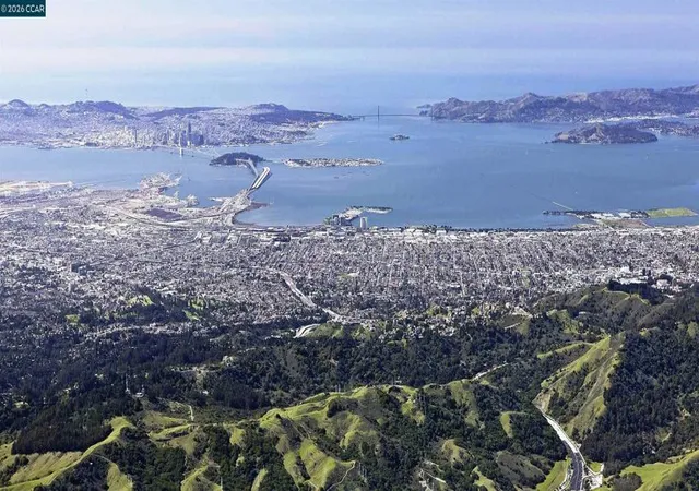 3rd image of 0 Gravat Dr, Oakland, CA 94705 | MLS# 41122154