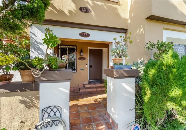 Homes for sale in Beverly Hills, CA | 137 N Hamilton Dr, Beverly Hills, CA 90211 | MLS# SR26018202