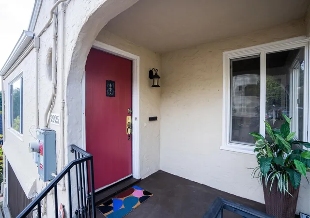 Homes for sale in Oakland, CA | 2925 El Monte Ave, Oakland, CA 94605 | MLS# 41122166
