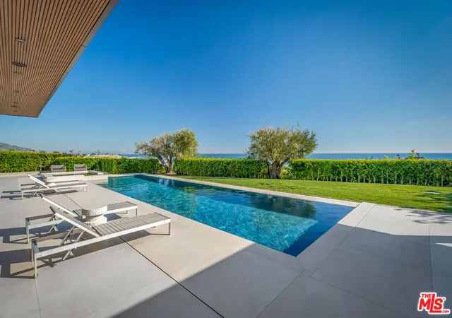 Photo 2 of Mansion for sale at 23917 Malibu Rd, Malibu, CA 90265 | MLS# 26643593 | Listing updated on 2026-10-04