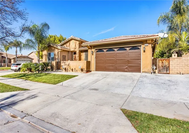 Homes for sale in Hemet, CA | 4526 Trotter Dr, Hemet, CA 92545 | MLS# SW26018539