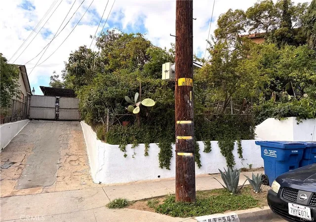 3rd image of 543 S Ditman, Los Angeles, CA 90063 | MLS# CV26015117