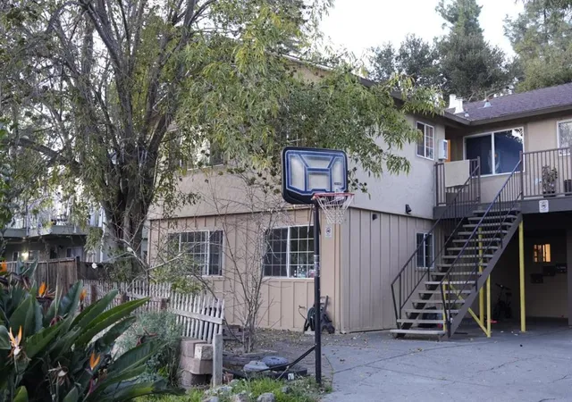 2nd image of 1826 Higdon Ave, Mountain View, CA 94041 | MLS# ML82032686