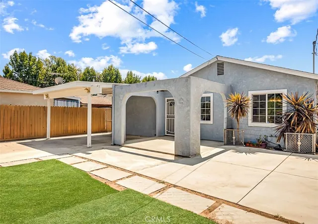 Photo 1 of Sale Pending at 15112 Domino, Van Nuys, CA 91411 | MLS# BB26018175 | Listing updated on 2026-10-09