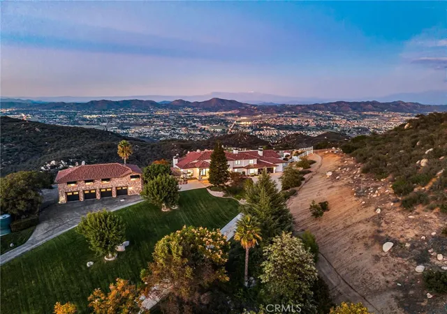 Photo 3 of Single family home for sale at 37731 Via Baya, Murrieta, CA 92562 | MLS# OC25280006 | Listing updated on 2026-09-18