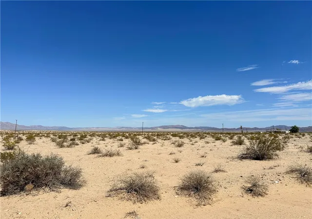 Homes for sale in 29 Palms, CA | 11 Cadiz Ave, 29 Palms, CA 92277 | MLS# JT26019617