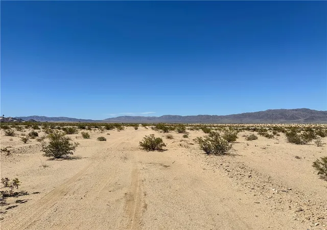 Homes for sale in 29 Palms, CA | 11 Cadiz Ave, 29 Palms, CA 92277 | MLS# JT26019617
