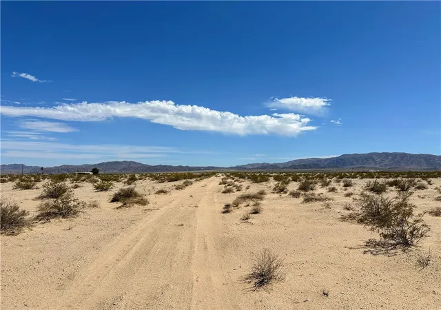 Homes for sale in 29 Palms, CA | 12 Cadiz Ave, 29 Palms, CA 92277 | MLS# JT26019622