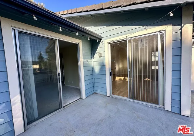 Listing Photo 4 - Condo for sale in building located at 2486 Pleasant Wy, Thousand Oaks, CA 91362 - Unit #H