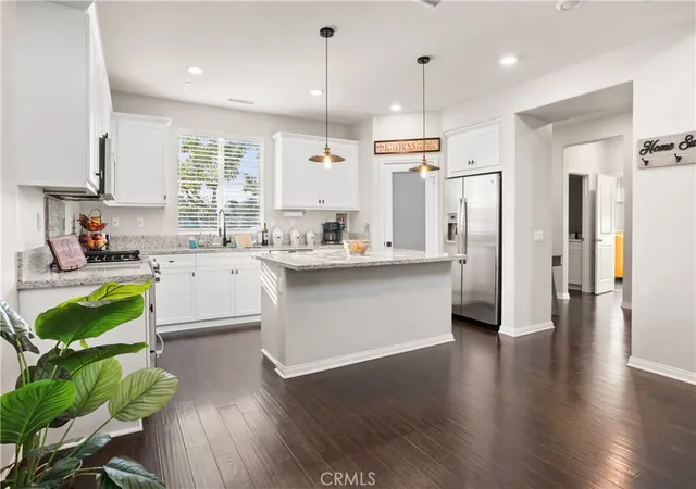 Photo 4 of Single family home for sale at 521 N Santa Paula, Santa Paula, CA 93060 | MLS# PW26018419 | Listing updated on 2026-10-05