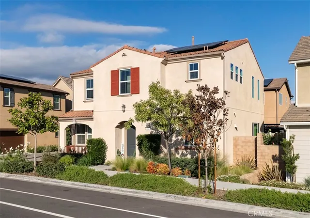Photo 2 of Single family home for sale at 521 N Santa Paula, Santa Paula, CA 93060 | MLS# PW26018419 | Listing updated on 2026-10-05