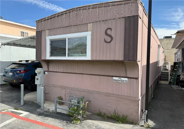 Homes for sale in Gardena, CA | 1618 W 132nd #17, Gardena, CA 90249 | MLS# DW26019937