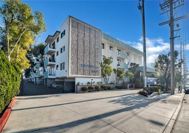 Condo for sale at 5000 S Centinela #337, Los Angeles, CA 90066 | MLS# SR26020003