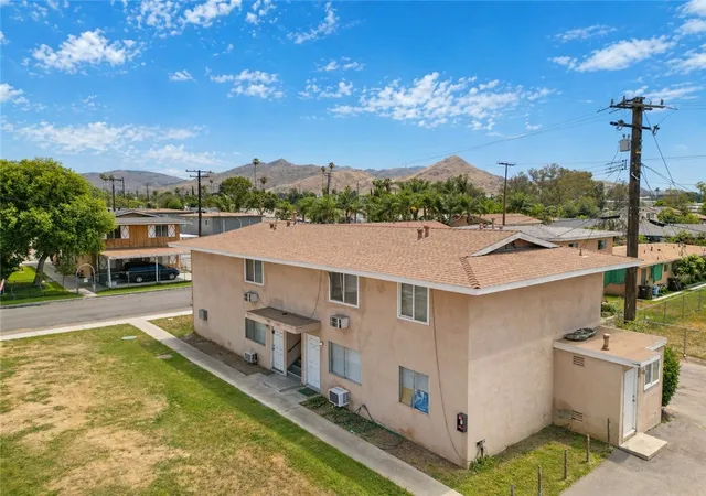 Photo 3 of Multi family home for sale at 421 Devener, Riverside, CA 92507 | MLS# CV26019708 | Listing updated on 2026-10-08