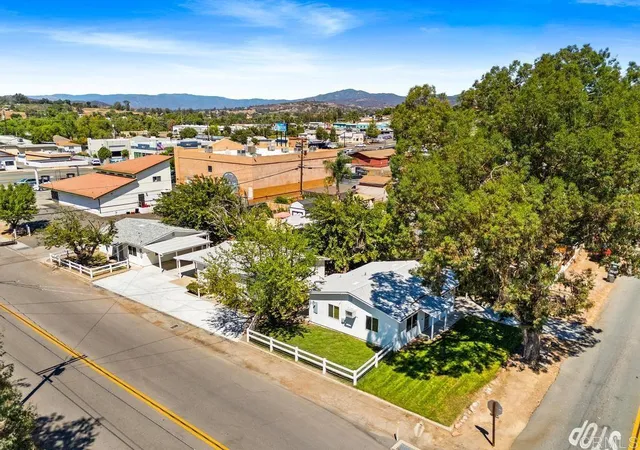 1st image of 549 D St, Ramona, CA 92065 | MLS# NDP2600868