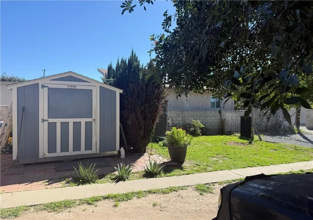 Homes for sale in Claremont, CA | 416 Oakdale Dr, Claremont, CA 91711 | MLS# IV26020699