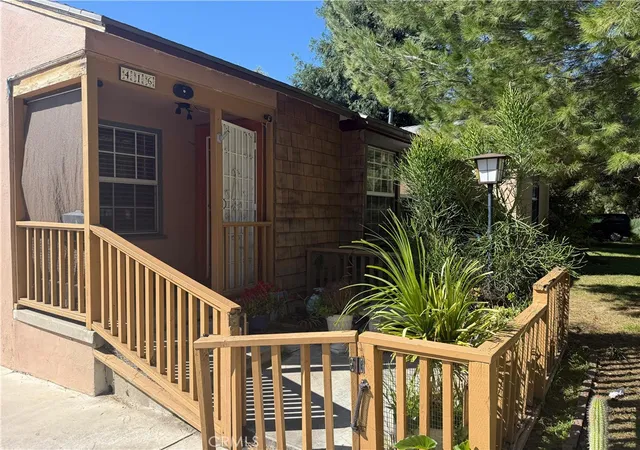 Homes for sale in Claremont, CA | 416 Oakdale Dr, Claremont, CA 91711 | MLS# IV26020699