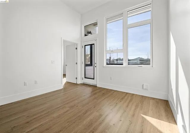 5th image of 1545 32Nd Street #210, Oakland, CA 94608 | MLS# 41122337
