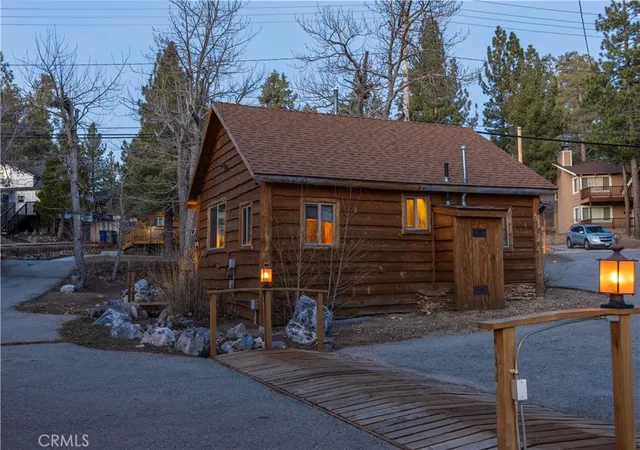 Homes for sale in Big Bear Lake, CA | 448 Edgemoor Rd, Big Bear Lake, CA 92315 | MLS# IG26013754