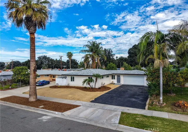 Photo 3 of Sale Pending at 4035 Madrona, Riverside, CA 92504 | MLS# IV26020741 | Listing updated on 2026-10-07