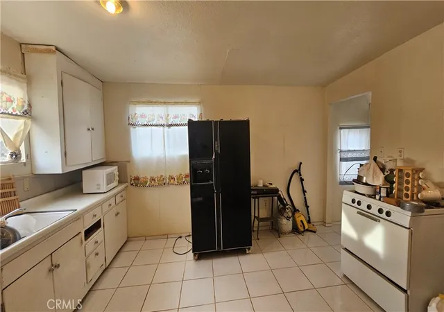 Photo 4 of Single family home for sale at 56727 Cone Blvd, Landers, CA 92285 | MLS# OC26019767 | Listing updated on 2026-09-30