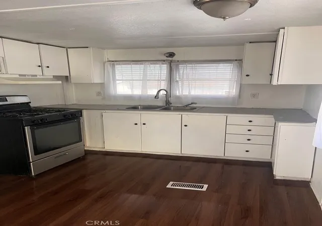 4th image of 16473 Green Tree Blvd, Victorville, CA 92395 | MLS# IG26020792