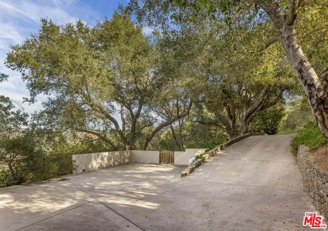 Homes for sale in Topanga, CA | 20155 Observation Dr, Topanga, CA 90290 | MLS# 26644451