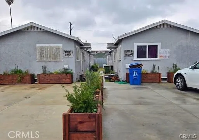 1st image of 8129 S Hoover, Los Angeles, CA 90044 | MLS# DW26021170